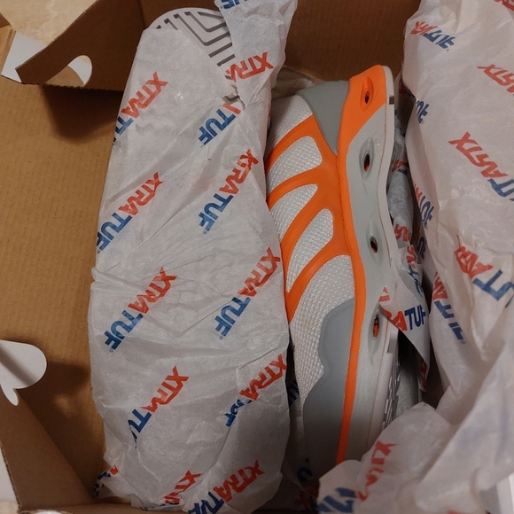 XTRATUF women spindrift sneakers  bnwt size 9.5 - Picture 4 of 6